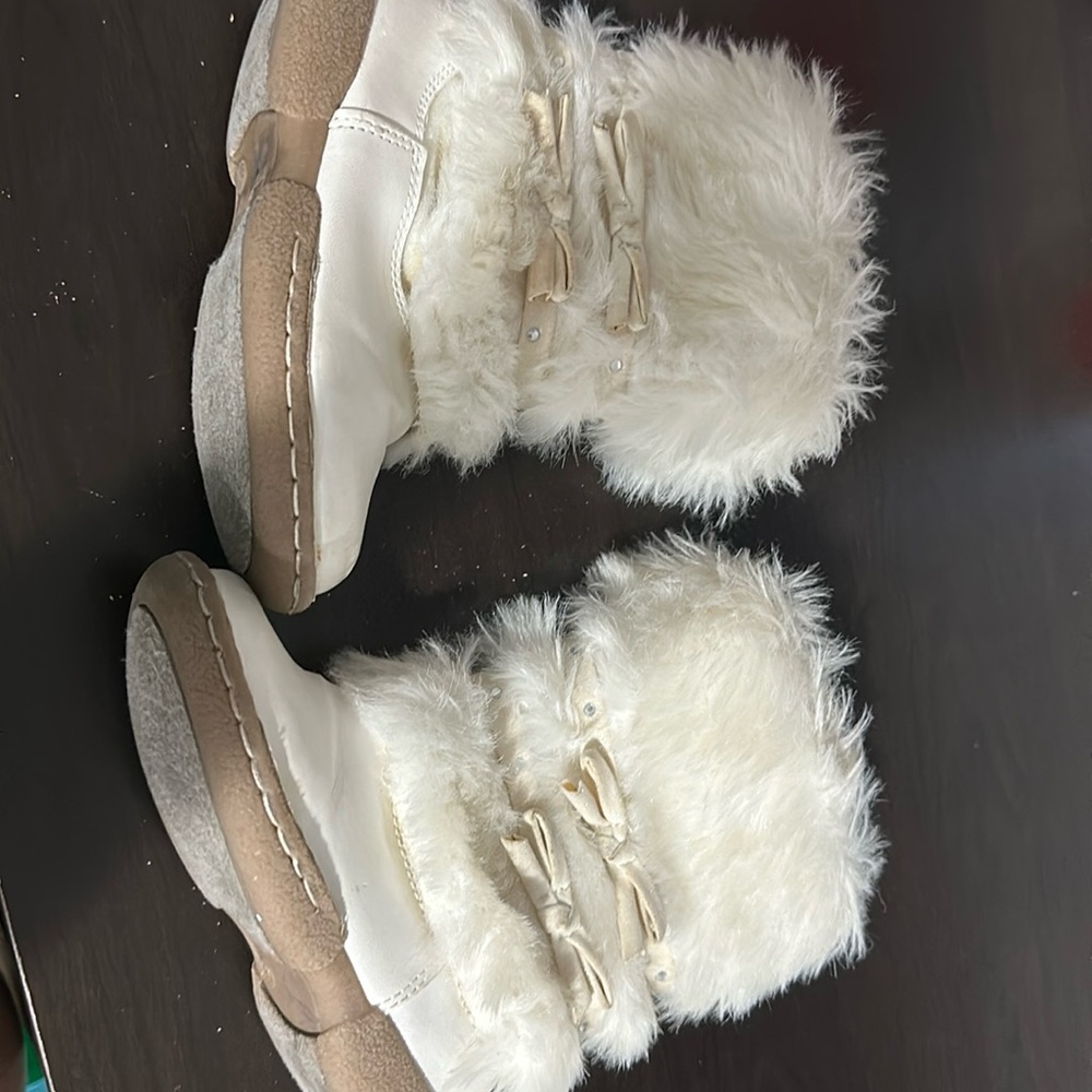 MY daughter can’t not fit anymore, been wore 2 twice